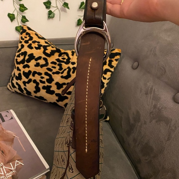 SOLD Vintage Dooney and Bourke shoulder bag - Picture 5 of 12